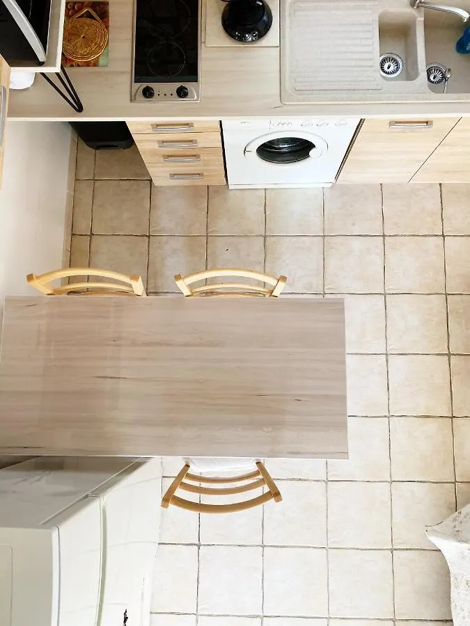 Maisonnette Proche Mer Terrasse Parking Climatisee Villeneuve-Loubet